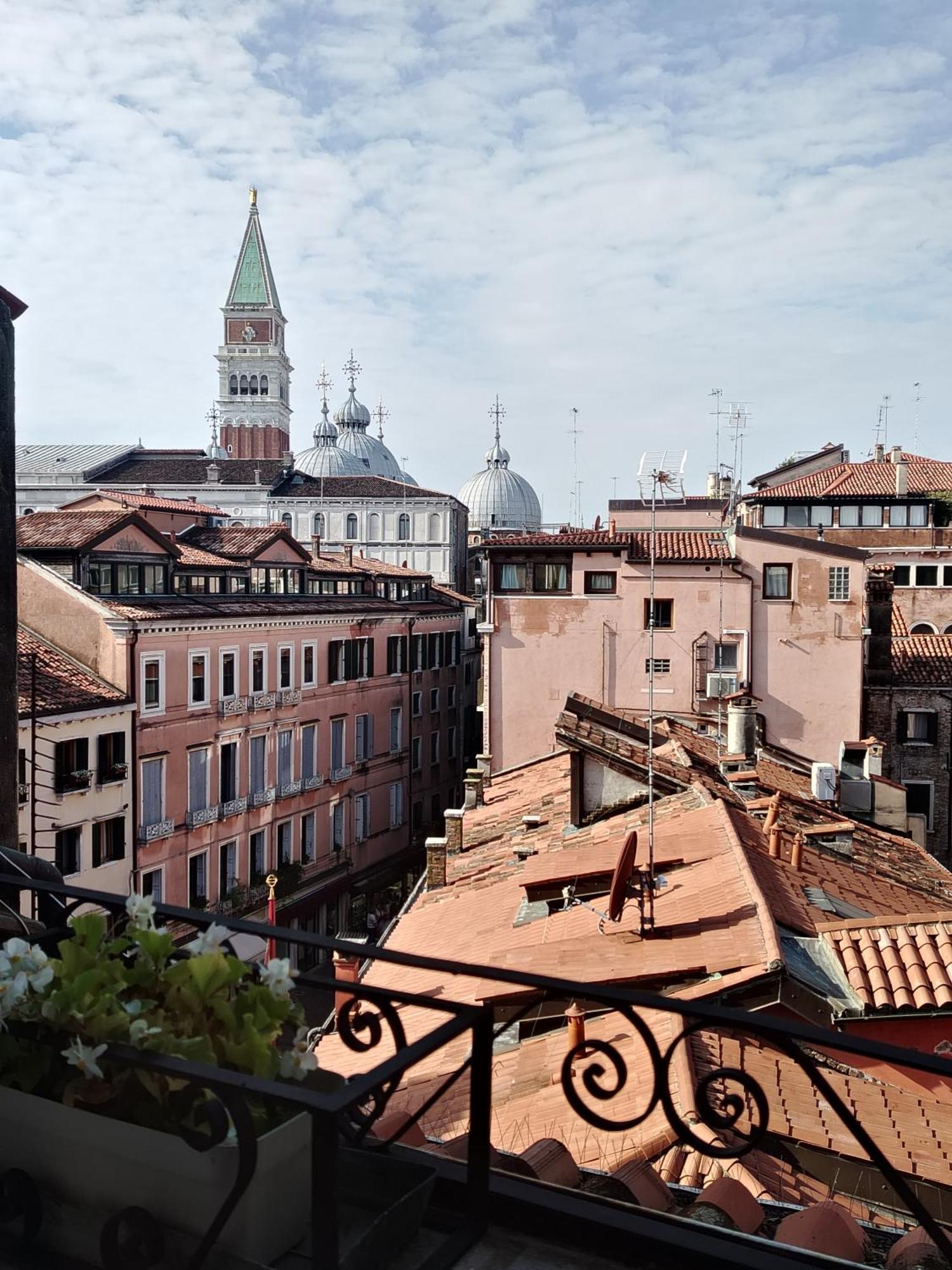 Residenza Tiziana Venezia Lägenhet Exteriör bild